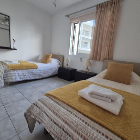 2 Bedroom Townhouse Lower Peyia Paphos Cyprus Exteriör bild