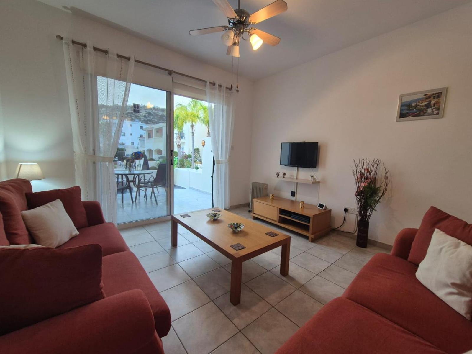 2 Bedroom Townhouse Lower Peyia Paphos Cyprus Exteriör bild
