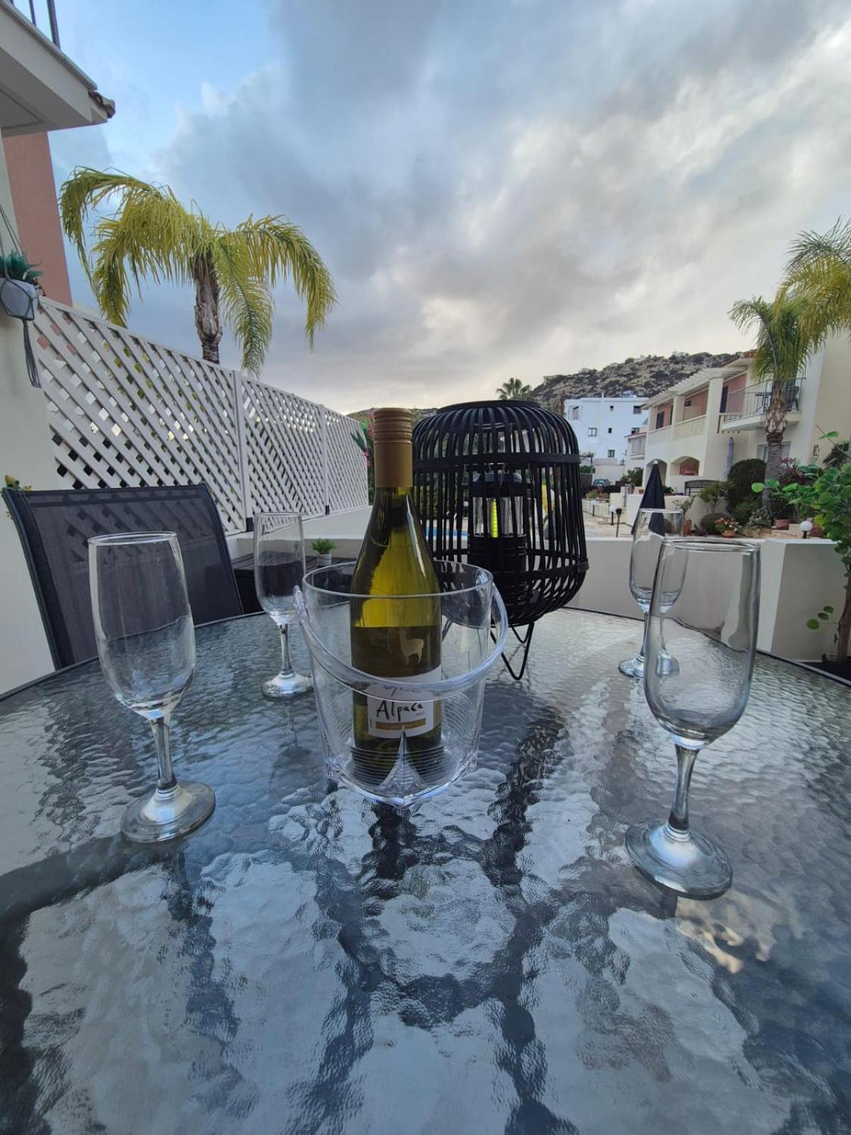 2 Bedroom Townhouse Lower Peyia Paphos Cyprus Exteriör bild
